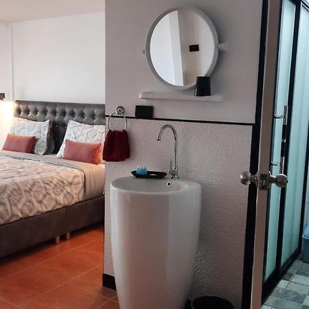 Happy Beach Jomtien Guesthouse Εξωτερικό φωτογραφία