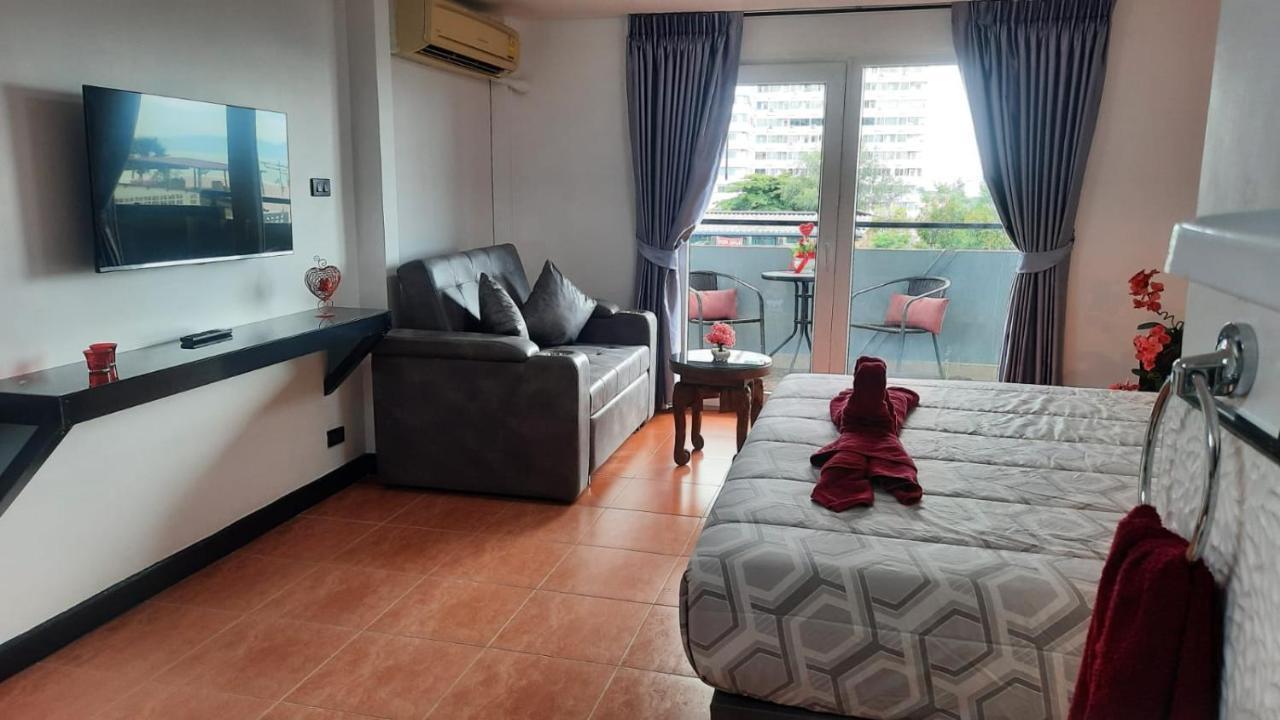 Happy Beach Jomtien Guesthouse Εξωτερικό φωτογραφία