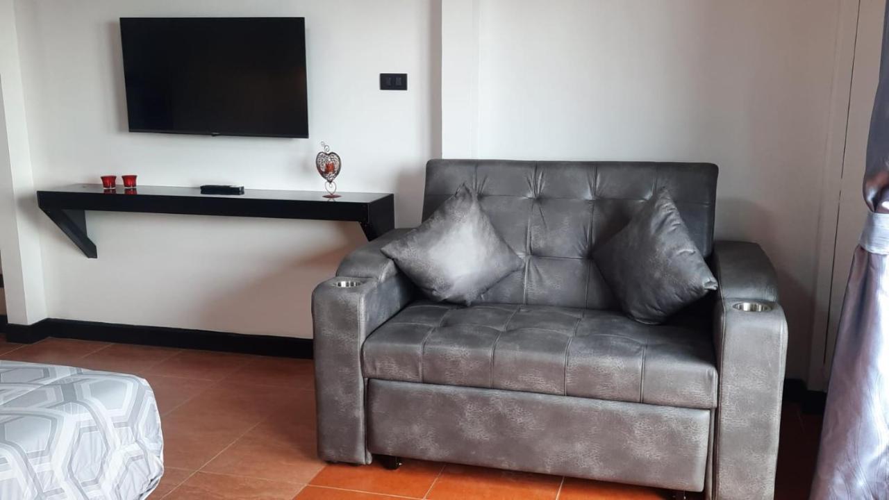 Happy Beach Jomtien Guesthouse Εξωτερικό φωτογραφία