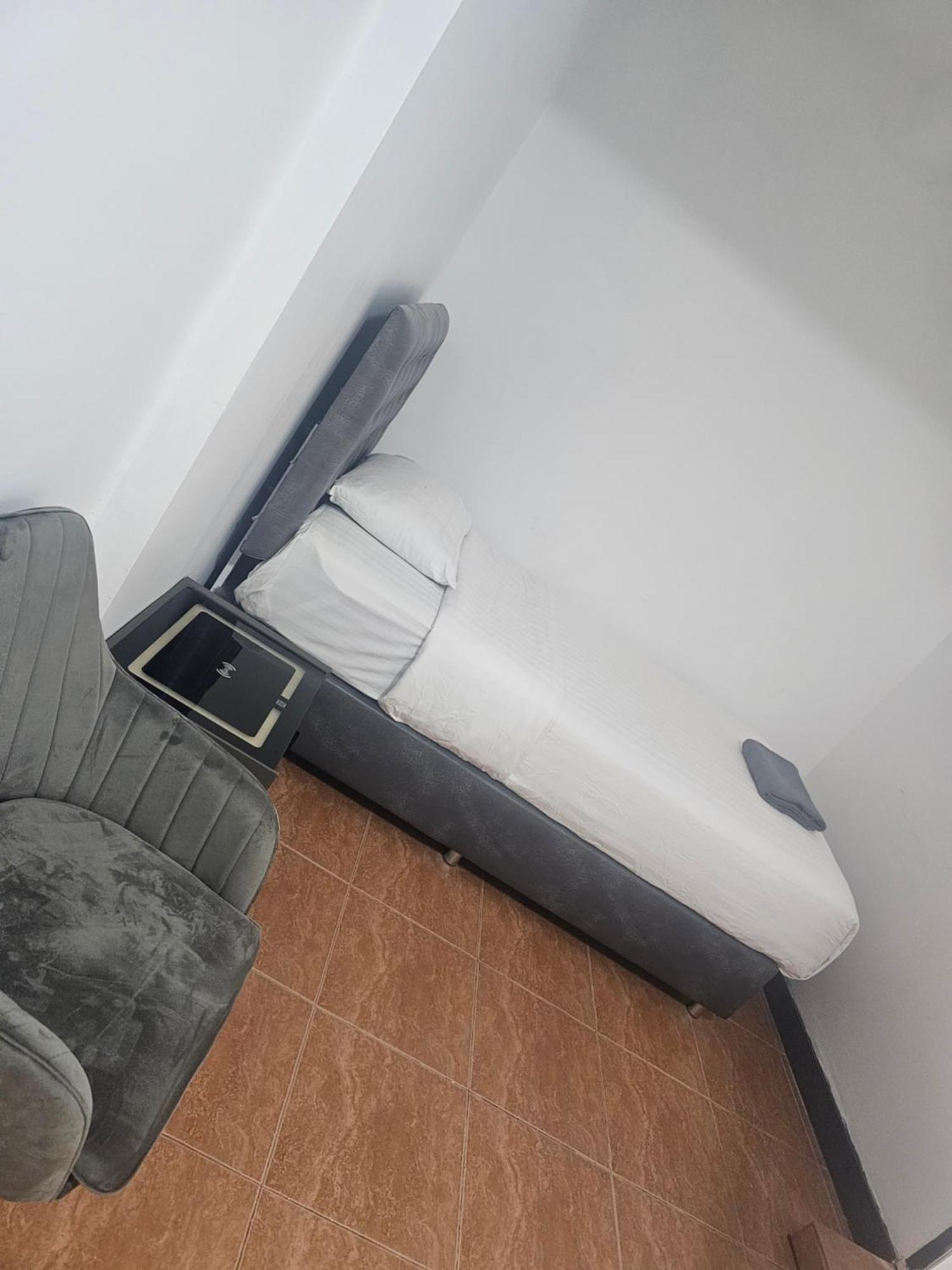 Happy Beach Jomtien Guesthouse Εξωτερικό φωτογραφία